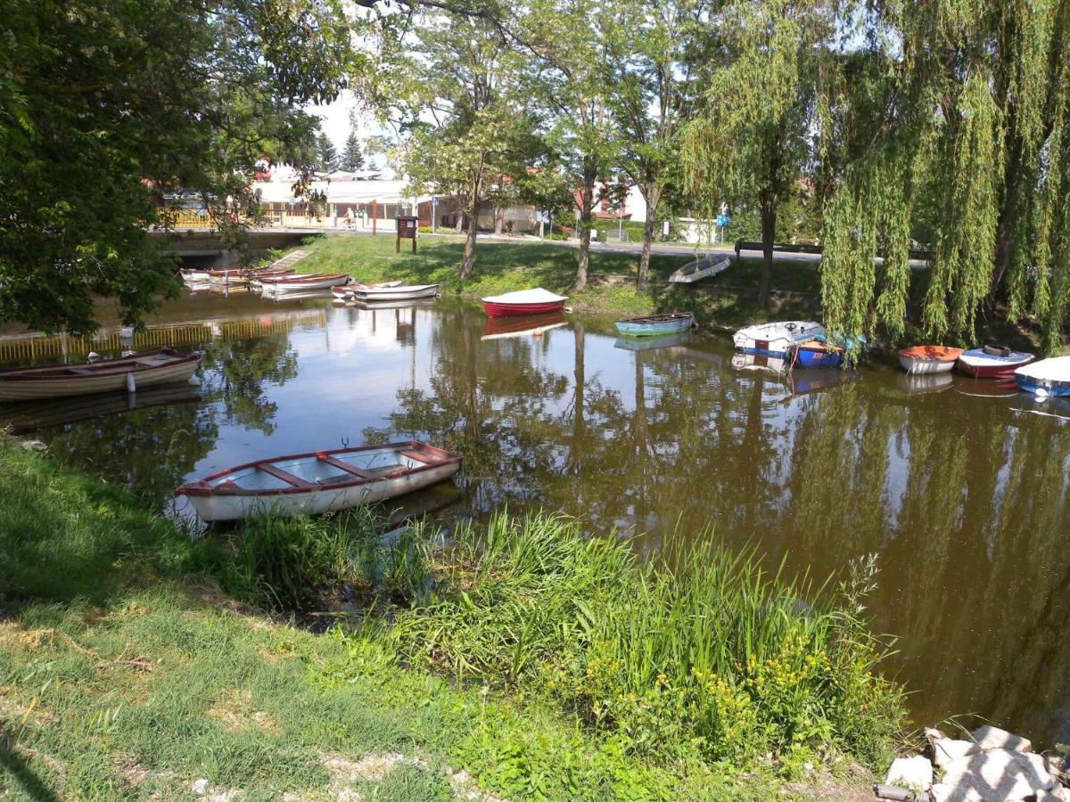 Holiday Home In Balatonkeresztur 34529 外观 照片