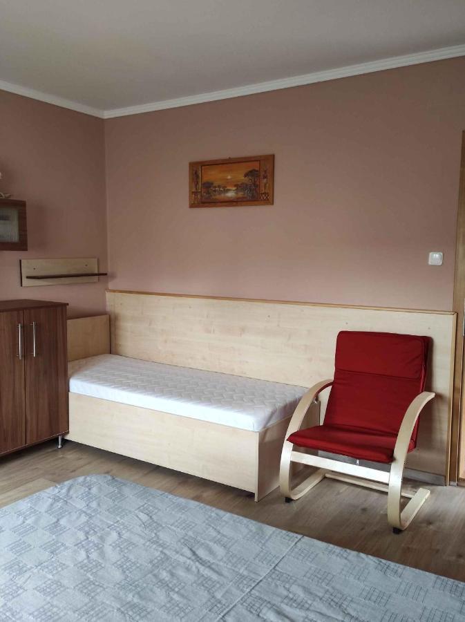 Holiday Home In Balatonkeresztur 34529 外观 照片